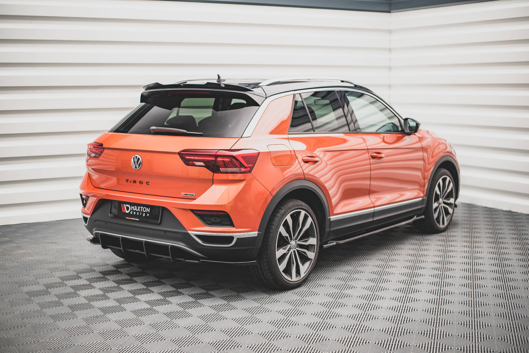 Maxton Design Street Pro Heckschürze für Volkswagen T-Roc Mk1