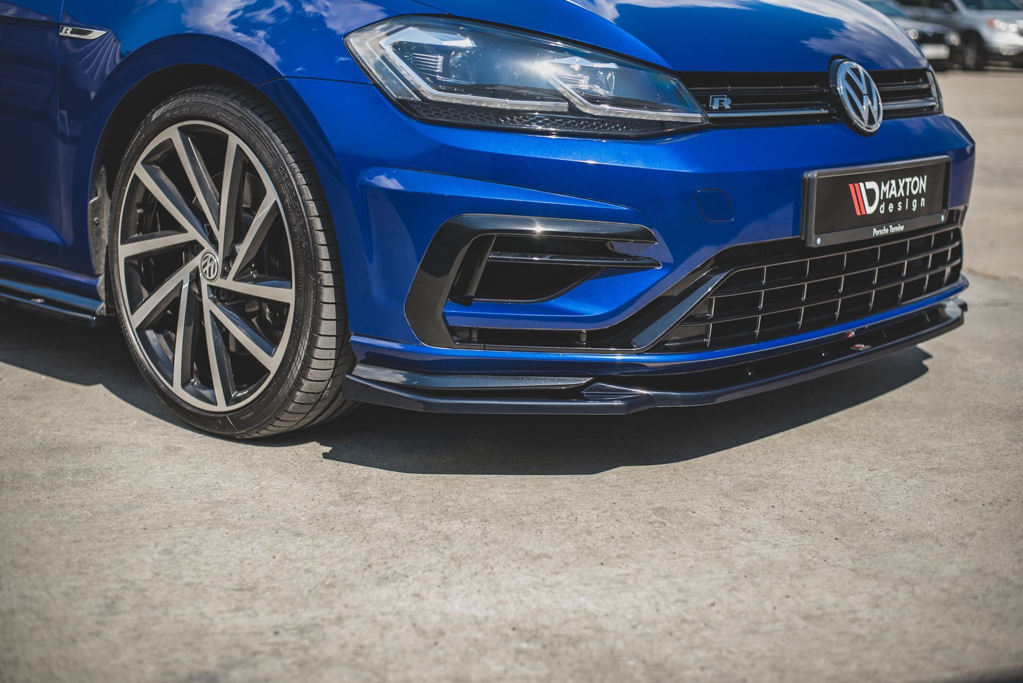 Maxton Design Front Ansatz für V.9 VW Golf 7 R / R-Line Facelift schwarz Hochglanz